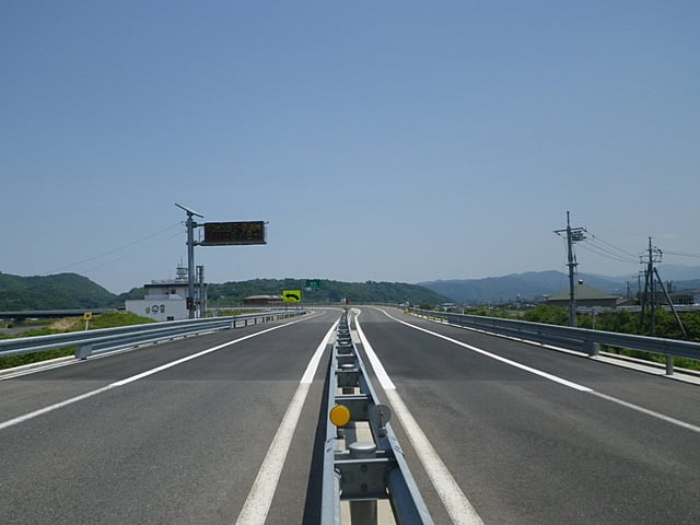 国道313号（倉吉道路）外道路災害復旧工事（28年災第15・16・33号）